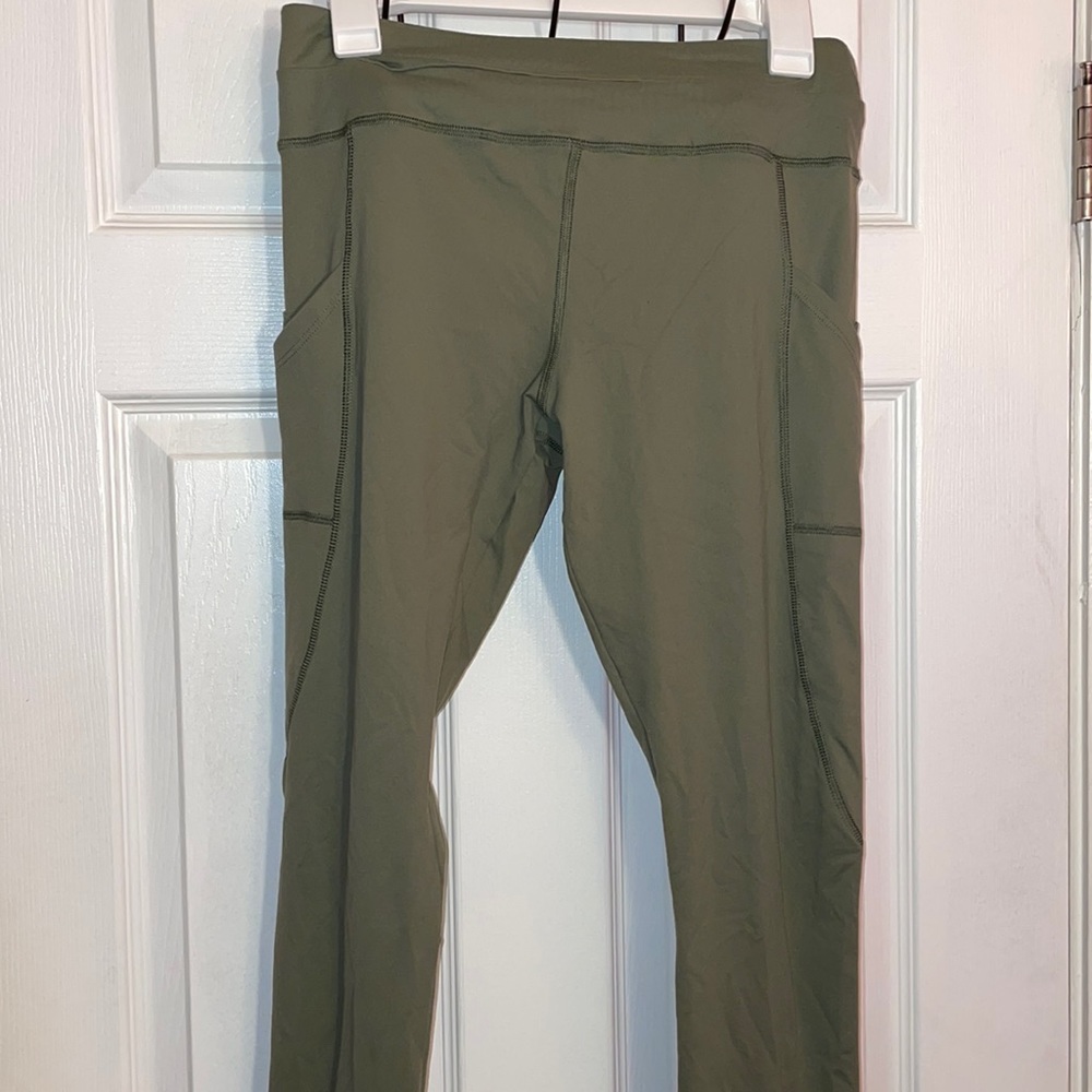 Olive Green 7/8 Workout Leggings